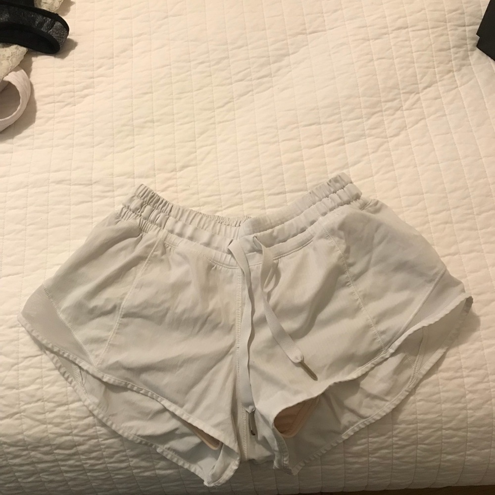 White lululemon hotty hot shorts